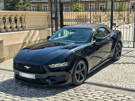 Ford Mustang 2024