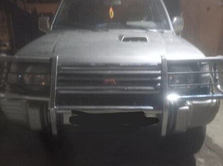 Mitsubishi Pajero 1996