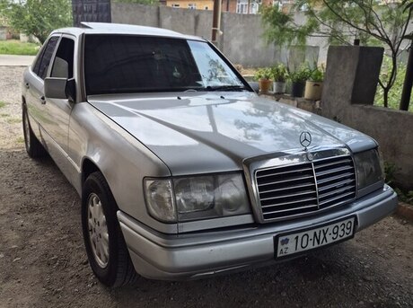 Mercedes E 220 1993