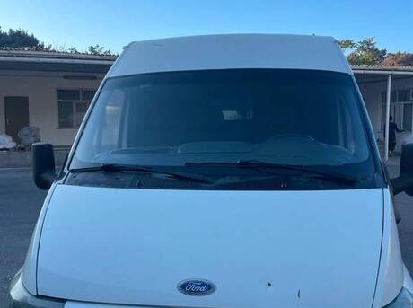 Ford Transit 2000