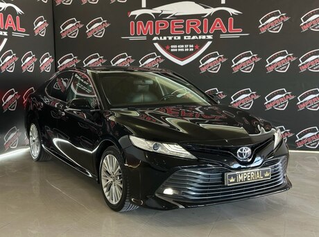 Toyota Camry 2019