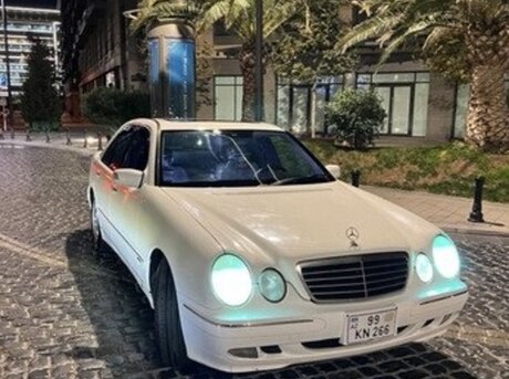 Mercedes E 220 1999