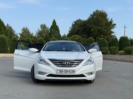 Hyundai Sonata 2010