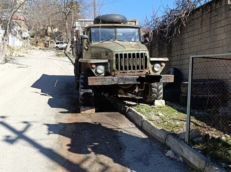 Ural  1990