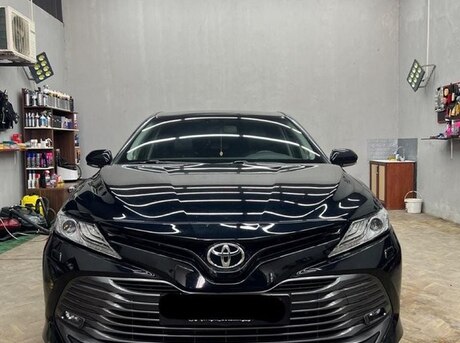 Toyota Camry 2018