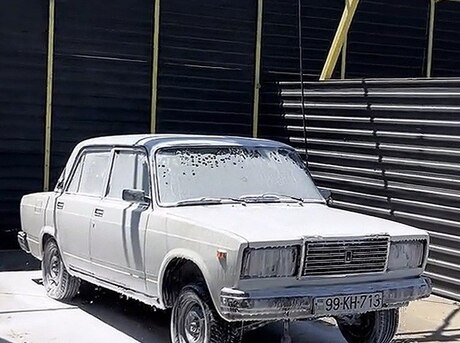 LADA (VAZ) 2107 2000