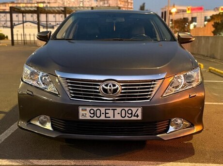 Toyota Camry 2014