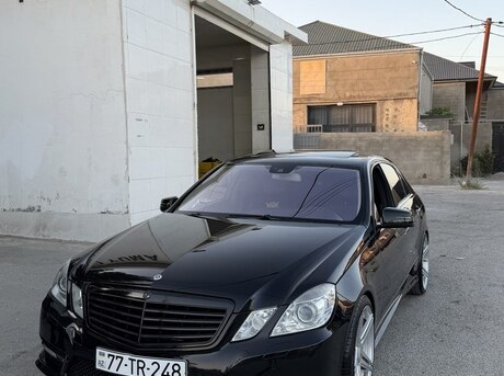 Mercedes E 200 2012