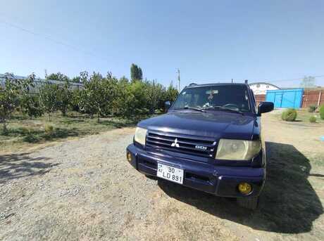 Mitsubishi Pajero io 1998