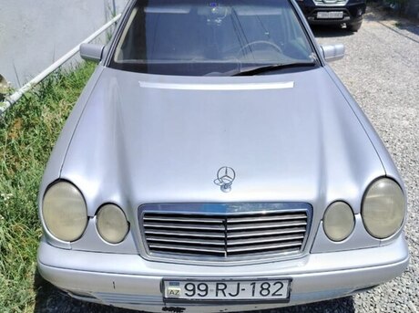 Mercedes E 200 1998