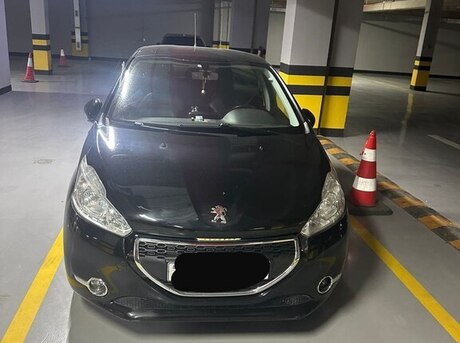Peugeot 208 2013