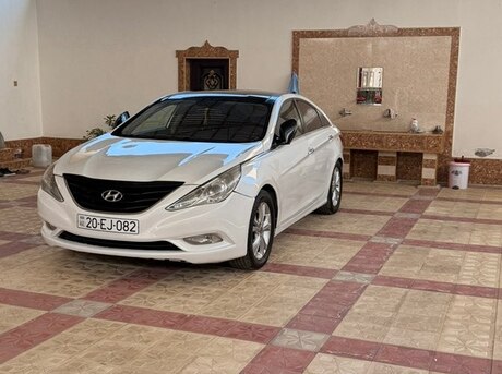 Hyundai Sonata 2010