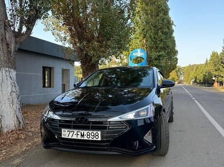 Hyundai Elantra 2020