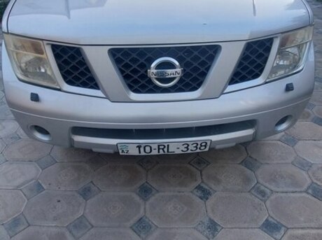 Nissan Pathfinder 2005