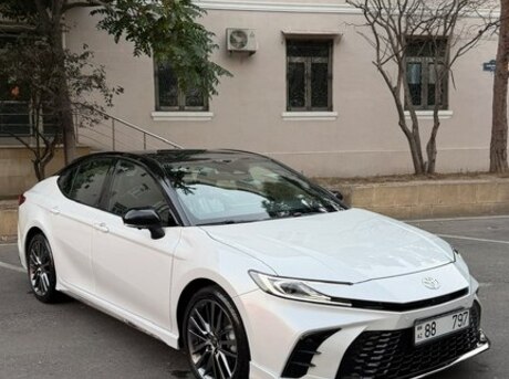 Toyota Camry 2026