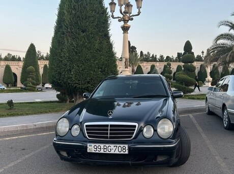 Mercedes E 270 2001