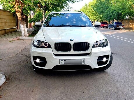 BMW X6 2011
