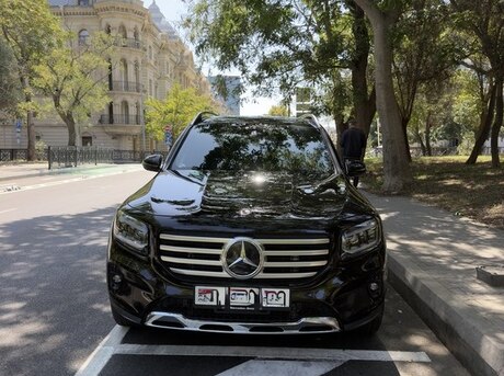 Mercedes GLB 250 4MATIC 2024