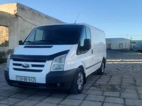 Ford Transit 2010