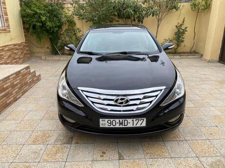 Hyundai Sonata 2010
