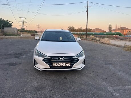Hyundai Elantra 2019