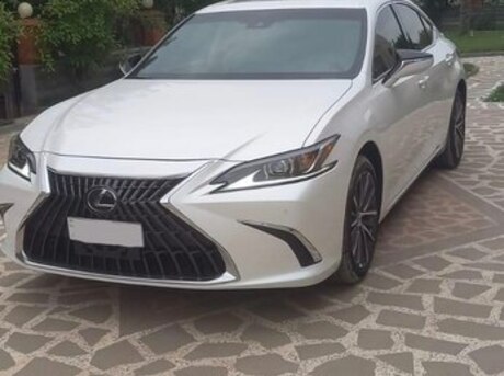 Lexus ES 300h 2025
