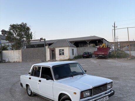 LADA (VAZ) 2107 2001