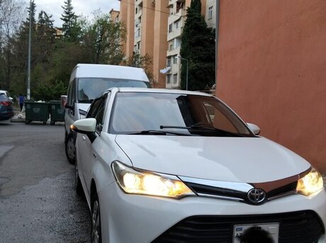 Toyota Corolla Fielder 2016