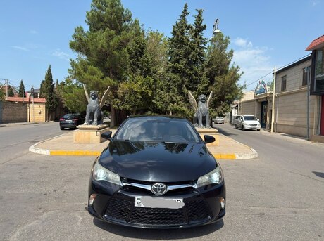 Toyota Camry 2017