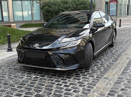Toyota Camry 2025