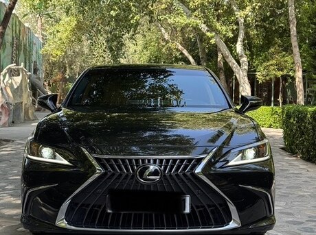 Lexus ES 300h 2023
