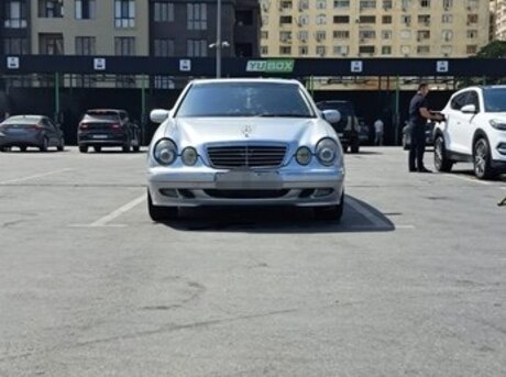 Mercedes E 320 2001