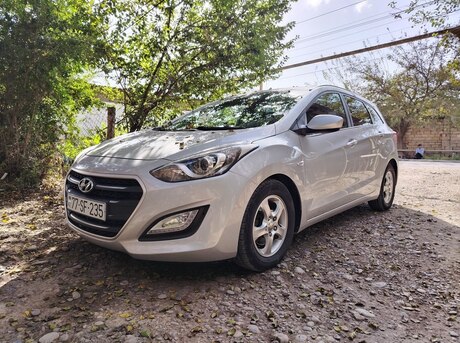 Hyundai i30 2015