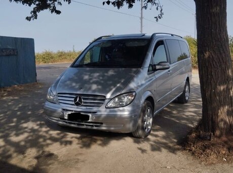 Mercedes Viano 2004
