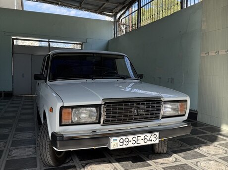 LADA (VAZ) 2107 2005