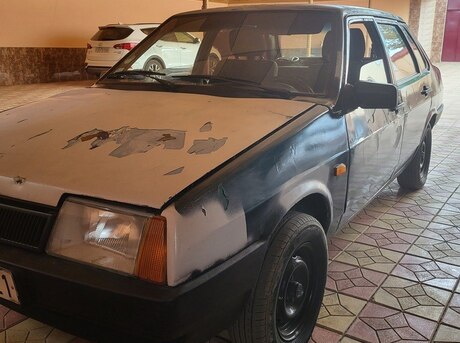 LADA (VAZ) 21099 1999