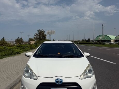Toyota Aqua 2016