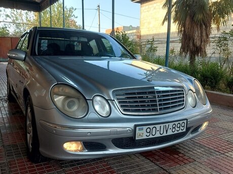 Mercedes E 270 2003