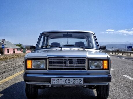 LADA (VAZ) 2107 2010