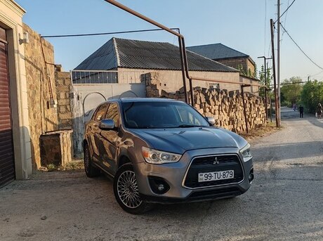Mitsubishi Outlander Sport 2013