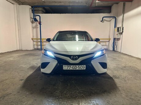 Toyota Camry 2018