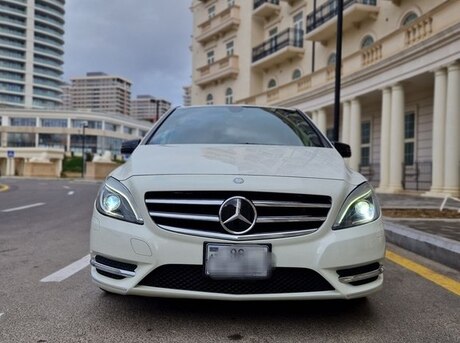 Mercedes B 200 2012