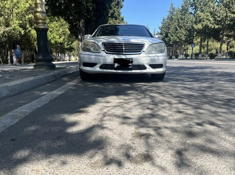 Mercedes  2004