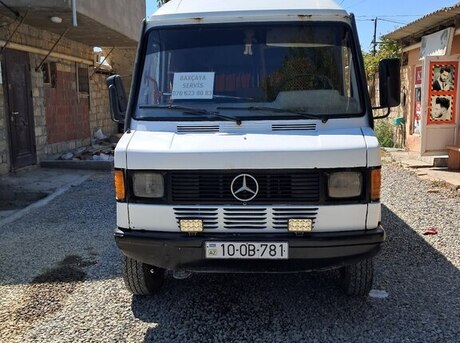 Mercedes 208 D 1993