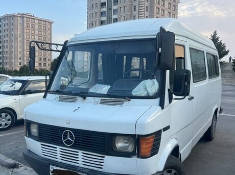 Mercedes 208 D 1993