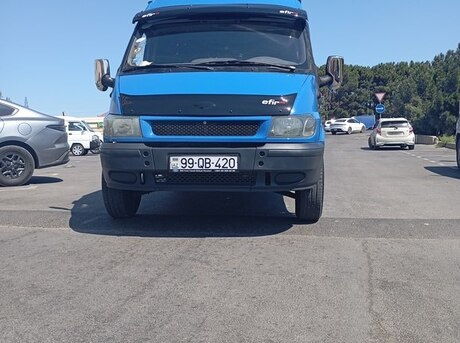 Ford Transit 2000