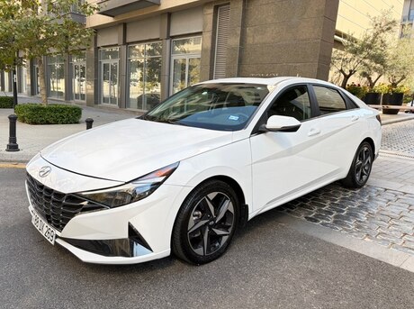 Hyundai Elantra 2023