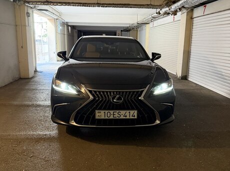 Lexus ES 300h 2022