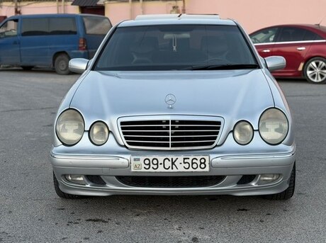 Mercedes E 220 2002