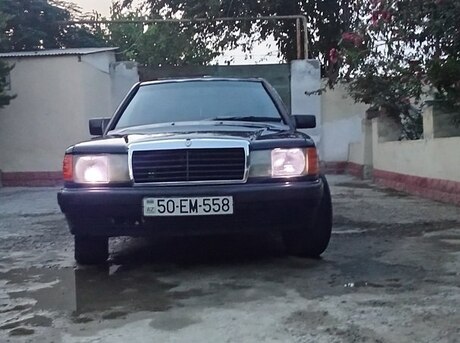 Mercedes 190 1990